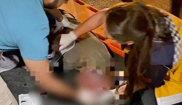 Kamyonetin çarptığı yaya ağır yaralandı...