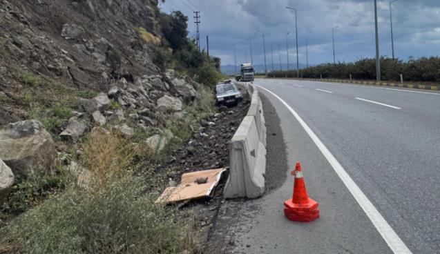 Bariyerlere çarparak durabildi...