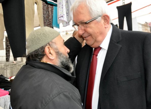 Posbıyık SAHNEYE çıkıyor…