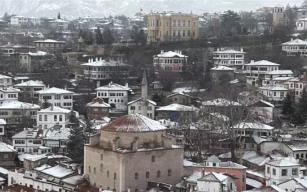 Tarihi konaklar kar altında kaldı...