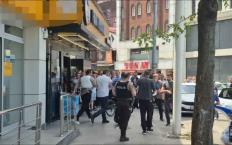 Banka şubesinde korkutan anlar... silahla ateş açtı...