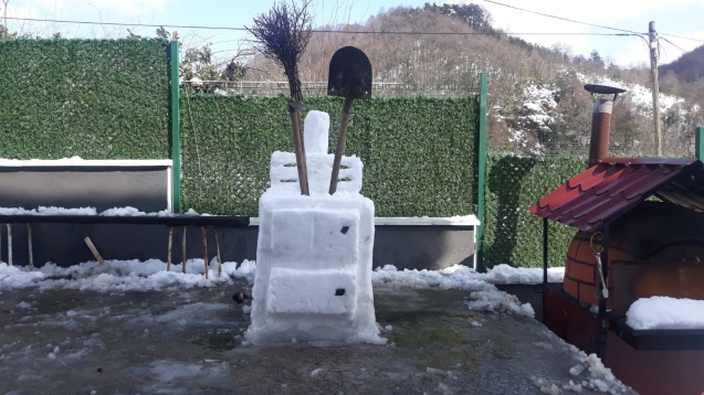 Kardan figürlere bir yenisini ekledi.
