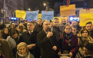 İmamoğlu'nun gözaltına alınmasını protesto ettiler...