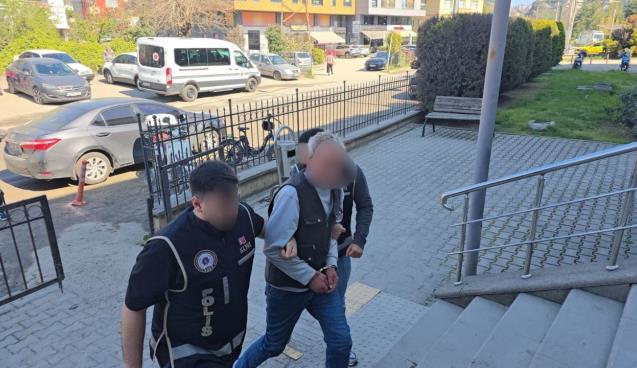 Esnaf ve akaryakıt istasyonlarını hedef almış…