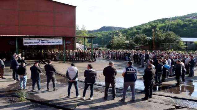 Grizu patlamasında ölen madenciler anıldı...