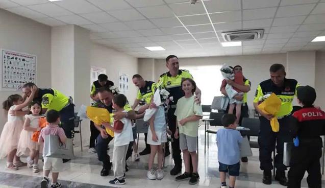 Jandarma ekiplerine Babalar Günü sürprizi