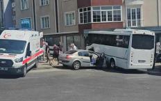 Feci Kaza… Otobüsü ile otomobil çarpıştı… Yaralılar var…