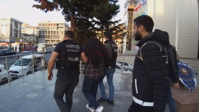 AYNI SUÇTAN YATMIŞTI!…