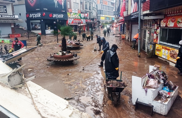 Kdz ereğlide felaketin izleri korkutucu boyutta..