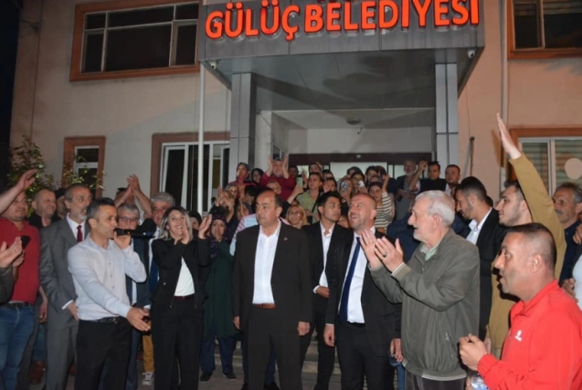 2 istifadan sonra 3. kez Belediye Başkanı oldu...