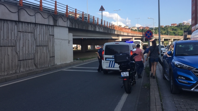 Motorcunun eşine motorcu çarptı…