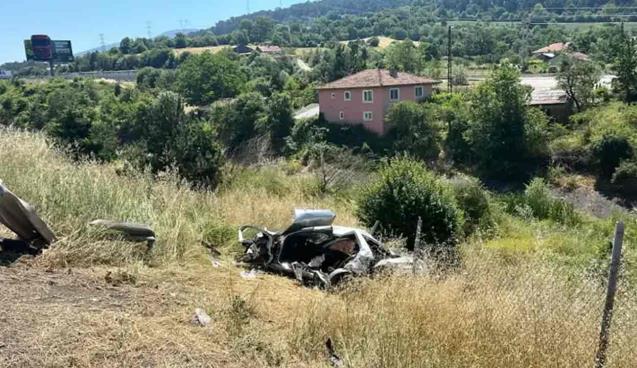 Feci kaza…Şarampole yuvarlandı…
