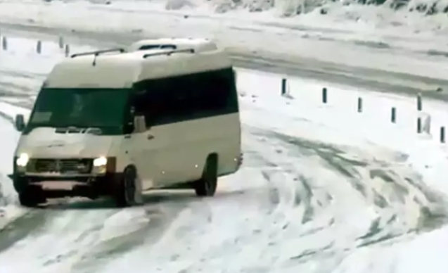 Trafikte aksaklıklar devam ediyor...