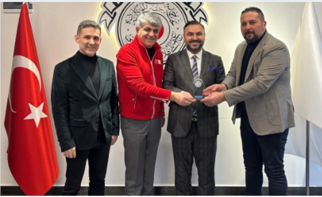 Kızılay'dan Tıskaoğlu'na teşekkür plaketi...