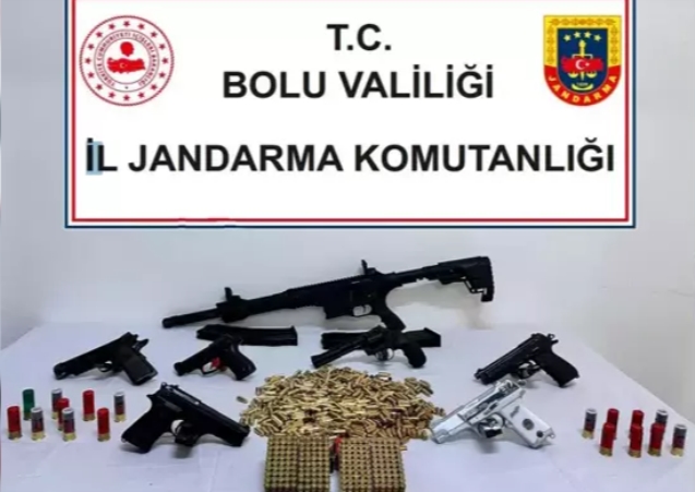 Ruhsatsız silah operasyonu... 4 gözaltı