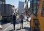 Yola düşen trafo trafiğin kilitlenmesine neden oldu.