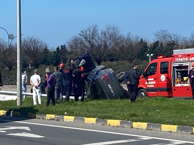 Otomobili ile takla attı... Ekipler müdahale etti...