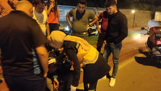 Otomobil ile motosiklet çarpıştı...1 yaralı...