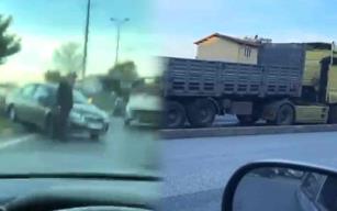 Tır otomobile çarptı: Araç refüje çıktı