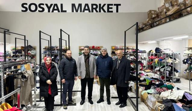Kaymakam Fatih Yılmaz’dan Sosyal Market’e ziyaret....