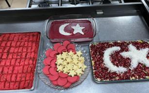 Halk Eğitim Merkezinden, Türk Bayrağı sevgisi...