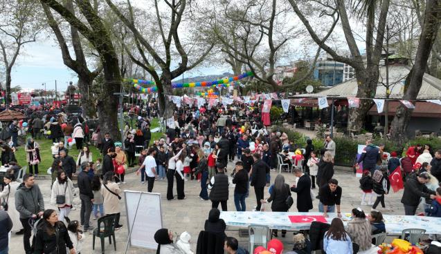 BELEDİYENİN 23 NİSAN ÇOCUK ŞENLİĞİ YOĞUN İLGİ GÖRDÜ