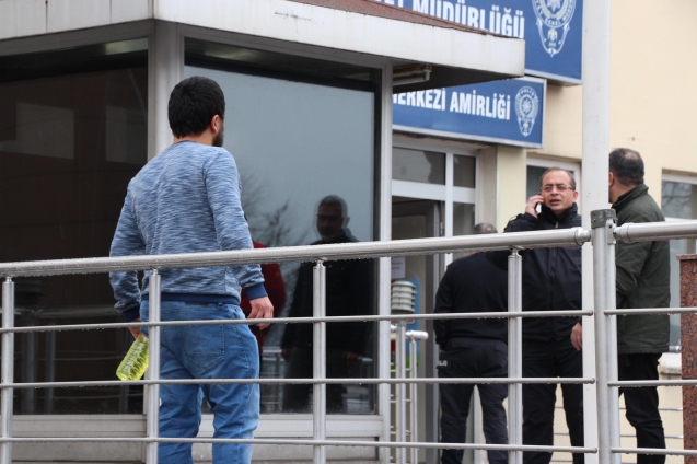 Yaklaşmayı kendimi yakarım’ dedi ve!...
