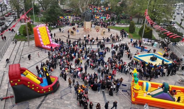 BELEDİYENİN 23 NİSAN ÇOCUK ŞENLİĞİ YOĞUN İLGİ GÖRDÜ