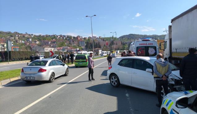 Kaza yapıp karşı şeride geçti...