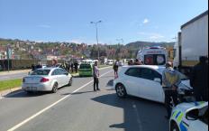 Kaza yapıp karşı şeride geçti...