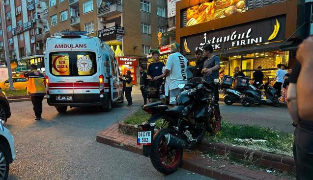Kavşakta çarpıştılar… Yaralılar var…