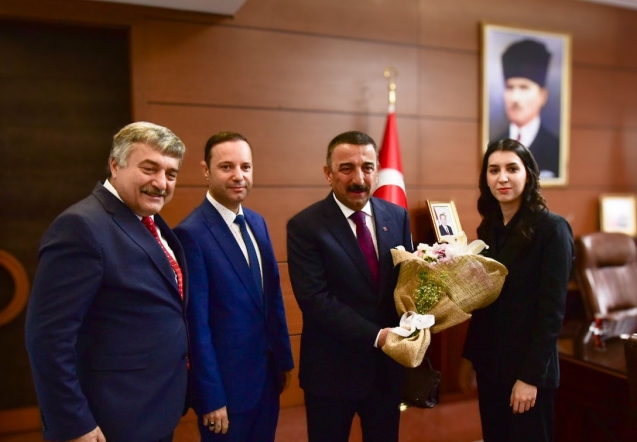 Vali Hacıbektaşoğlu'na Öğretmenler günü ziyareti...