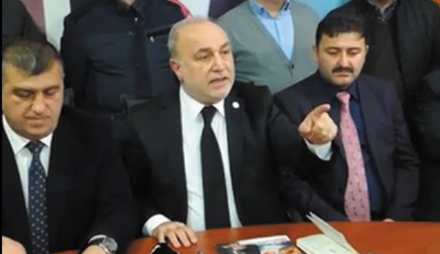 “Bir telefona bakar, ayağını denk al!..”