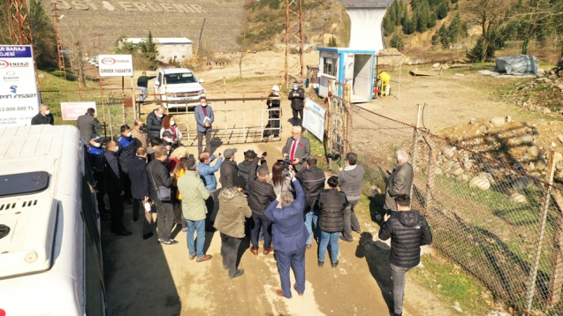 ERDEMİR, EREĞLİ’NİN SU HATTI BORUSUNU PATLATTI