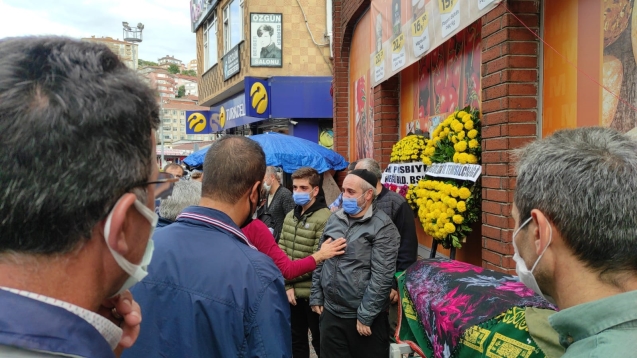 Şevval,gözyaşları ile son yolculuğuna uğurlandı.