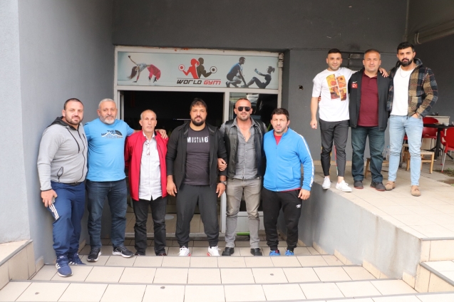 Başpehlivanlar'dan, Bayram'a ziyaret...
