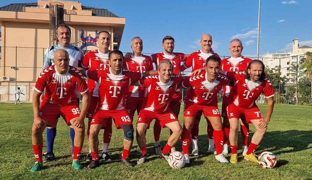 Turgut Tanyıldız Masterler yarı finale yükseldi…