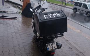 Motosiklet yayaya çarptı... 1 yaralı...