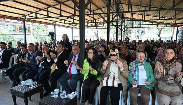 Şehir mezarlığında, Mevlid programı düzenlendi…