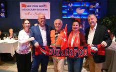 Katıldığı gecede Şemsi Durdu’ya Amerika’da plaket verildi…