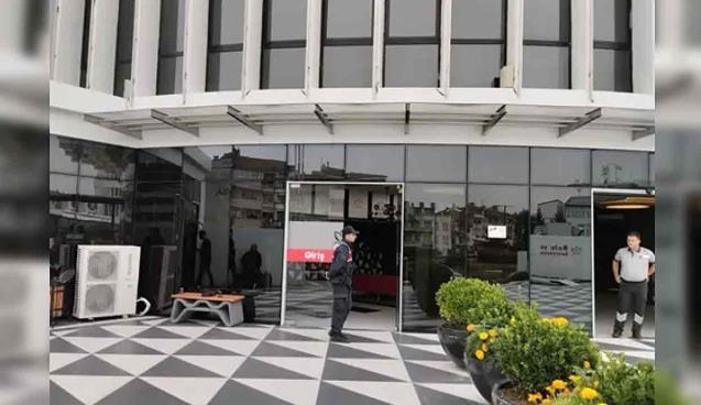 Belediyede operasyon gözaltılar var …