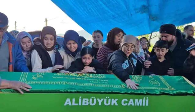 Ölen babasının ardından yaptığı paylaşım yürek burktu…
