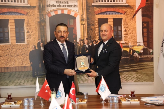 Vali Hacıbektaşoğlu Oğuz Ünlüer'i makamında ziyaret etti..