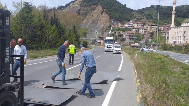 SACLAR ÇEVREYE YAYILDI...