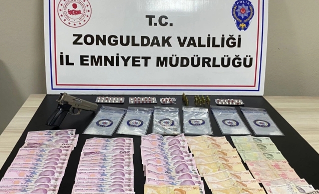 Uyuşturu silah para yok yok... 6 şüpheli...