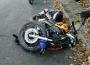 Motosiklet ile otomobil çarpıştı...1 yaralı...