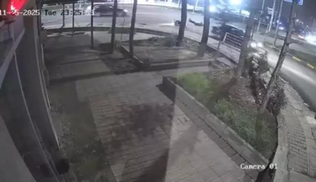 Motosiklet ile çarpıştı... Kazada 1 kişi yaralandı...