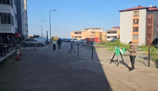 Kamulaştırma bedeli ödenmeyince yol trafiğe kapandı...