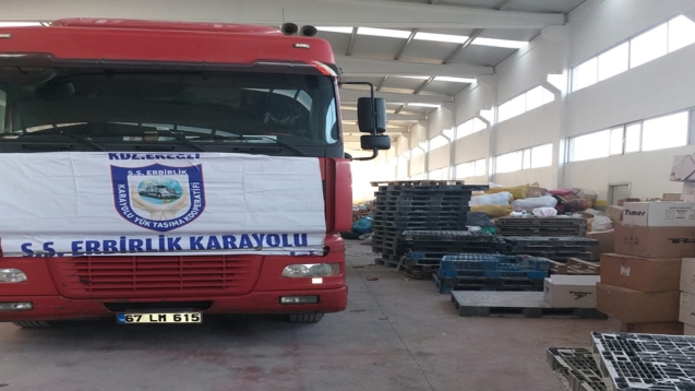 ELAZIĞ'A YARDIM TIRLARI ULAŞTI...