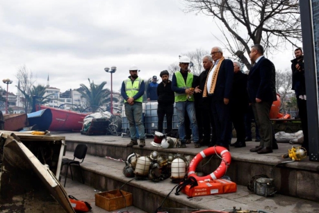 Başkan Posbıyık Ereğli sahilinde çalışmaları denetledi.
